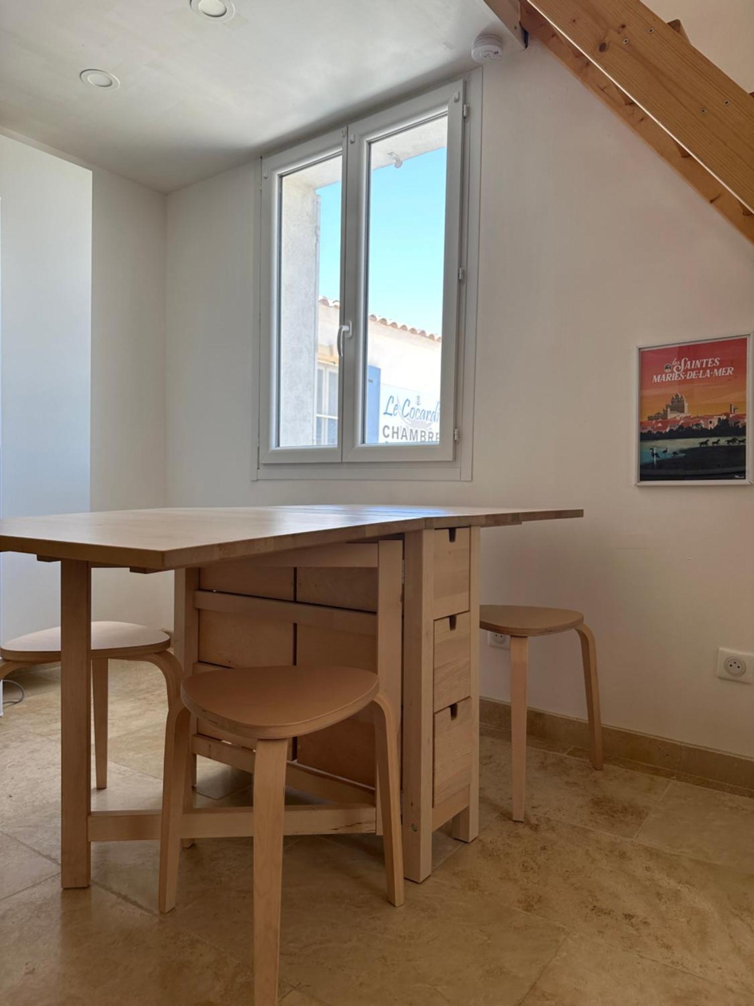 Appartement Avec Vue Sur L Eglise Des Saintes Dış mekan fotoğraf