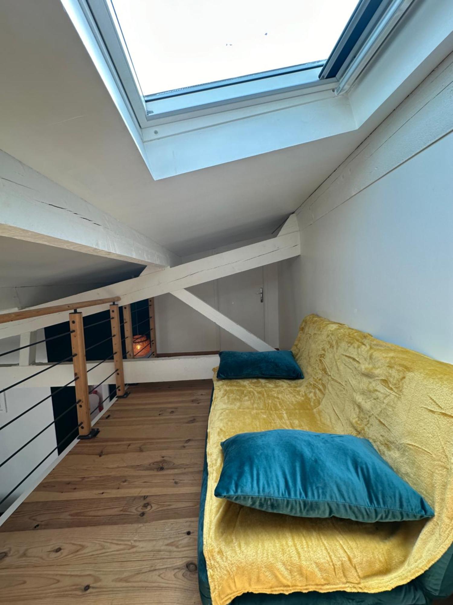 Appartement Avec Vue Sur L Eglise Des Saintes Dış mekan fotoğraf